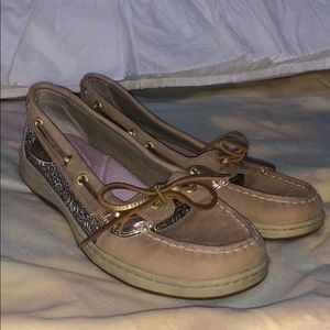 Sperry topsiders